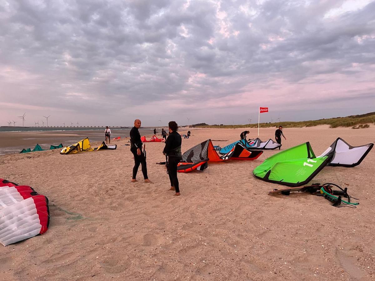 Etoile Aan Zee Hotel Vrouwenpolder Ngoại thất bức ảnh